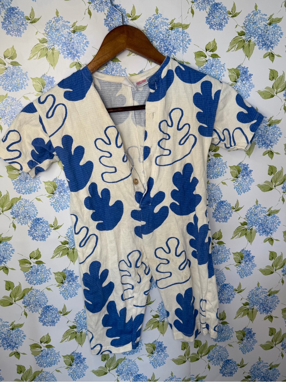 Zara Cream Short-Sleeve Romper with Blue Leaf Motif